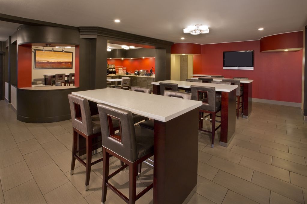 Holiday Inn Tacoma Mall By Ihg Restaurant photo